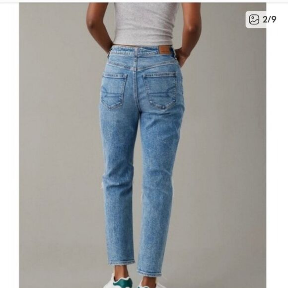American Eagle Outfitters Strigid Mom Jean Distressed Straight Leg 4R - Picture 3 of 10